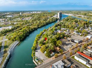 105 Weir Rd, Pt Colborne, ON L3K 2M8