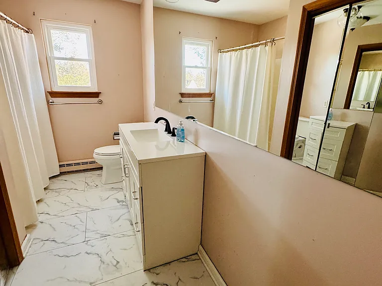 24 Cedar Ave #2 — Photo 3