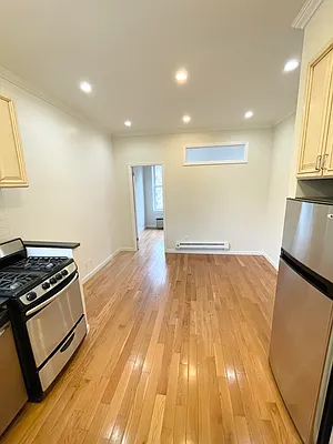 Rented by Compass | media 13