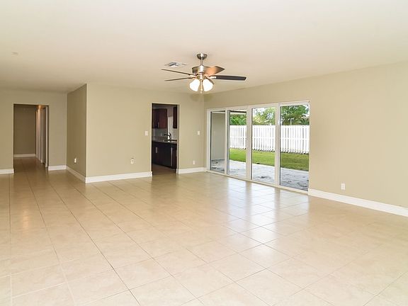 5th image of 16641 Westwood Ln
