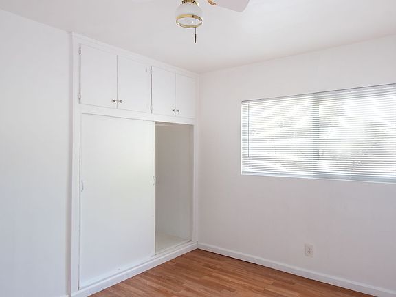 5th image of 9326 Park St #9328