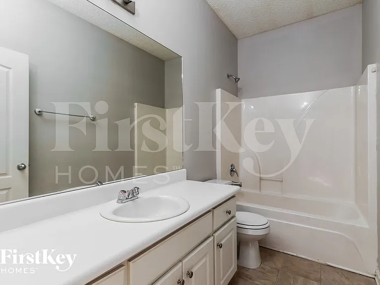 1252 Clearwater Dr — Photo 12