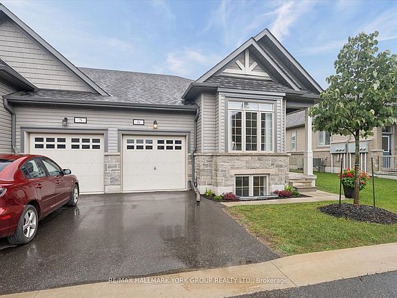 2nd image of 17 Lakewood Cres #6
