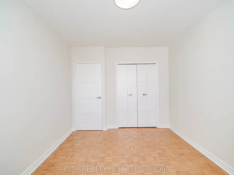 10 Shallmar Blvd #510 — Photo 7