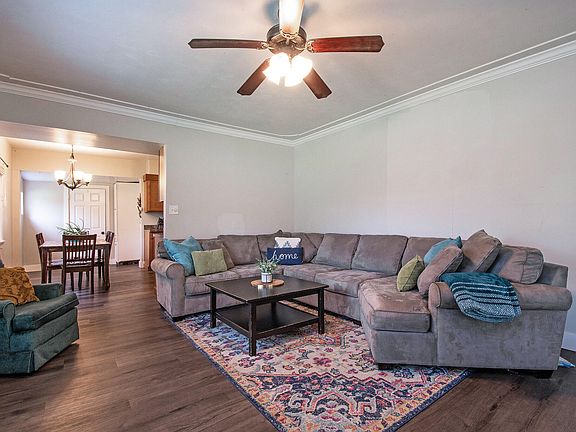 4th image of 1020 Kusterer Dr NW