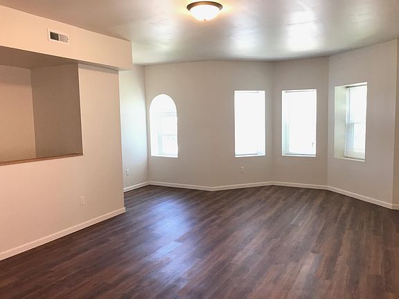 5th image of 1418 Union Blvd #1F