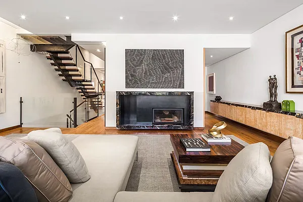 Rented by Compass | media 39