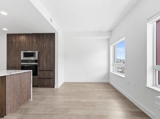 3590 W 39th Ave #305, Vancouver, BC