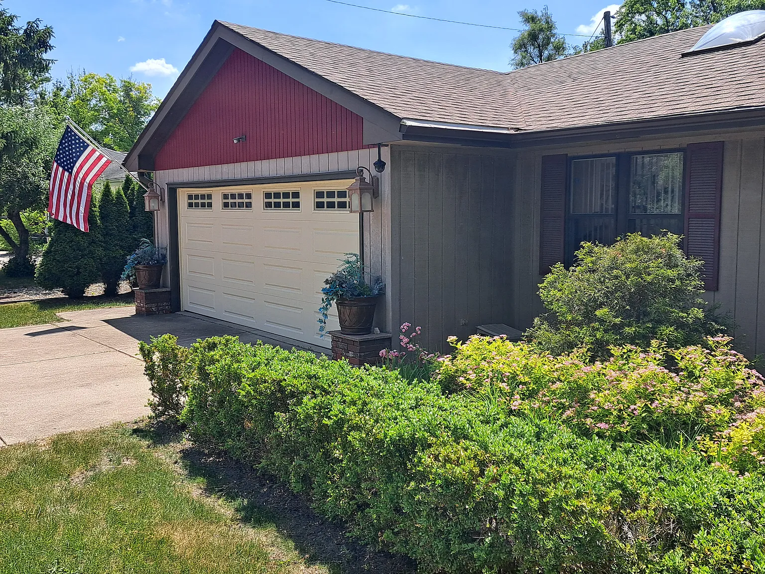 3 bed, 1850 sqft, $4,450 — Photo 2