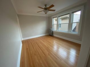 2441 W Dakin St APT 2, Chicago, IL 60618
