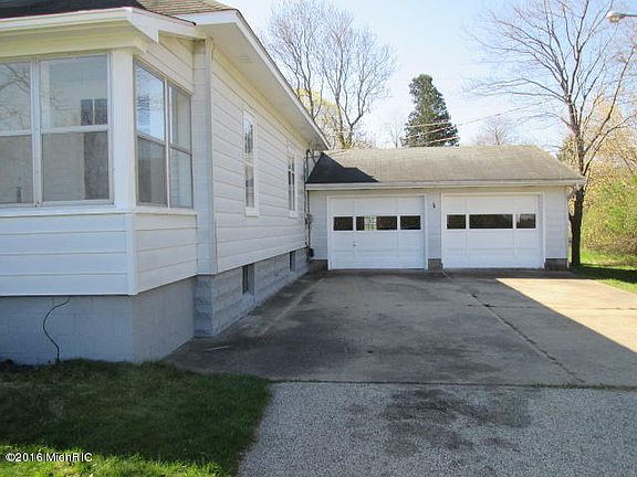 2nd image of 5927 W 1st St