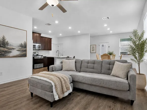 116 Gracie Way, Hutto, TX 78634