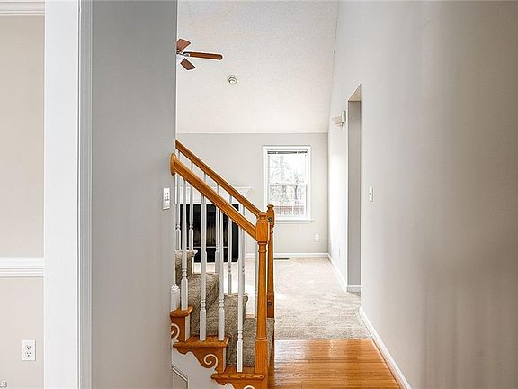 3rd image of 3198 Stonypointe Dr