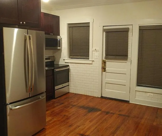 854 W Agatite Ave #2E — Photo 3