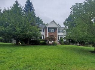 19 Phillips Dr, Stony Pt, NY 10980