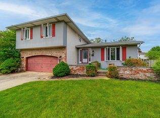 1668 Sandhurst Rd, Columbus, OH 43229