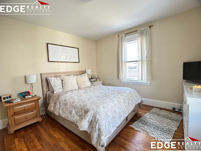 58 Hunnewell Ave #1 — Photo 9