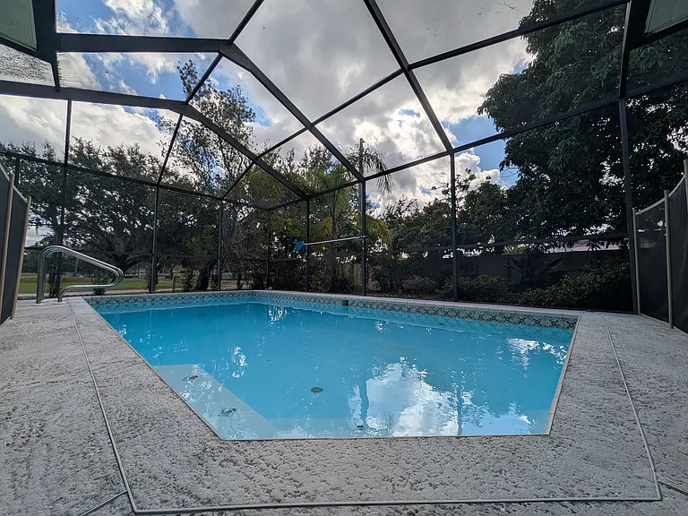11201 Pocket Brook Dr — Photo 3