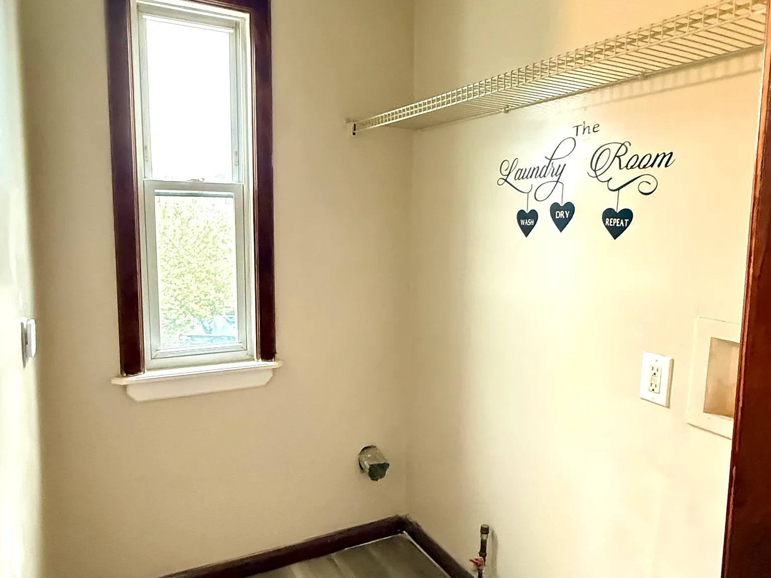 3 bed, 1.5 bath, 1188 sqft, $1,400 — Photo 4