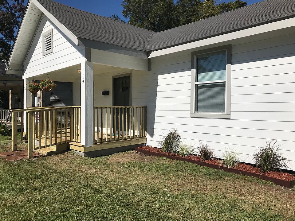 1st image of 116 E Sterling St