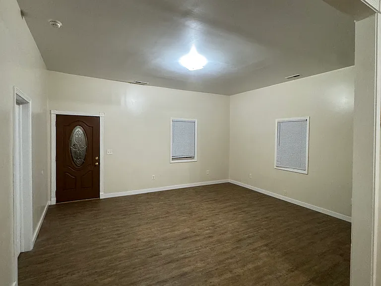 1406 Tribble St — Photo 5