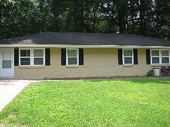 1st image of 3243 Altacrest Dr