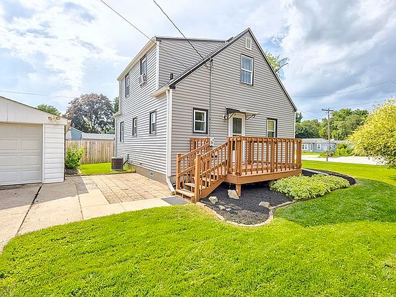4th image of 835 Evans Ave