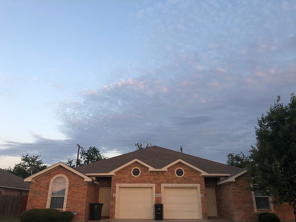 1st image of 4201B Cambridge Dr