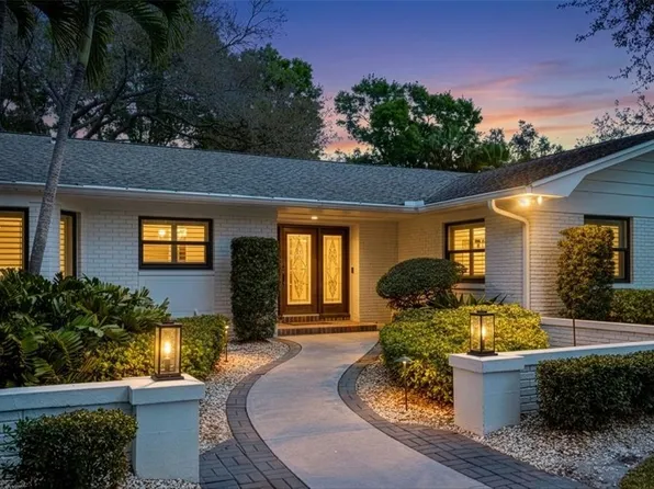 11 Birdie Ln, Palm Harbor, FL 34683