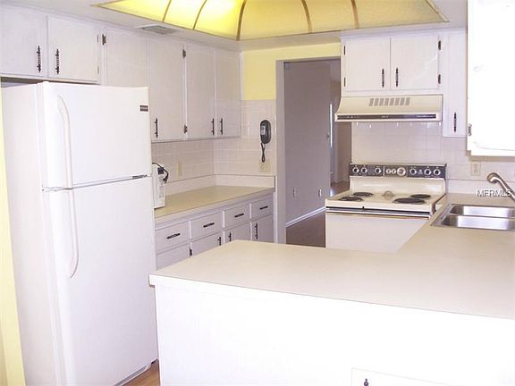 3rd image of 19029 Us Highway 19 N APT 26-403