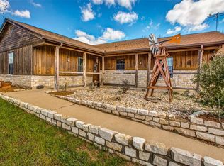 6916 Benjamin Blvd, Joshua, TX 76058