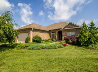 308 Fernwood Dr, Mount Washington, KY 40047