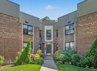 2239 78th St APT 3C, Flushing, NY 11370
