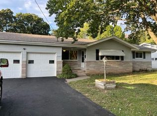 2625 E Stanford St, Springfield, MO 65804