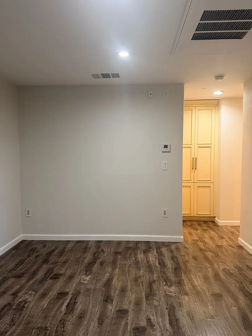 917 N. Sierra Bonita Ave — Photo 3