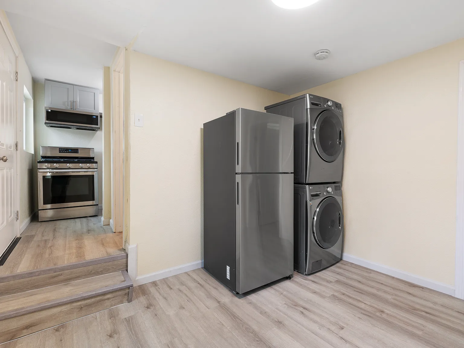 1 bed, 550 sqft, $1,345 — Photo 3