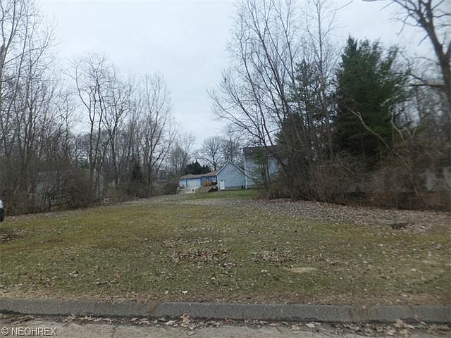 1st image of Chestnut Ave