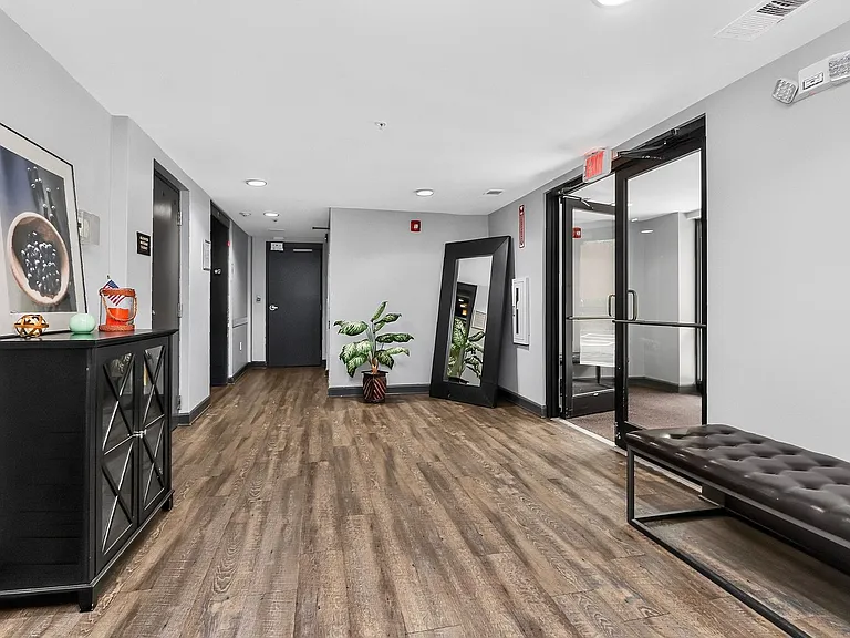 1829 Kenilworth Ave #B-209 — Photo 16