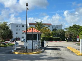 2800 Somerset Dr APT 109J, Lauderdale Lakes, FL 33311