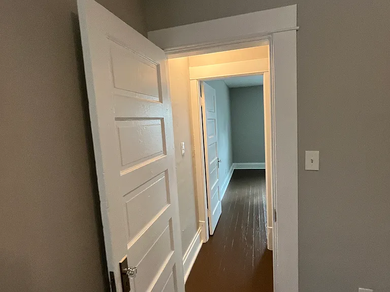 149 N Guilford Ave — Photo 19