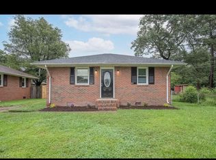 911 Poplar Ave, Chesapeake, VA 23323