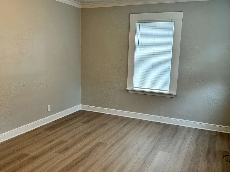 2406 Forest Ave #2406 — Photo 9