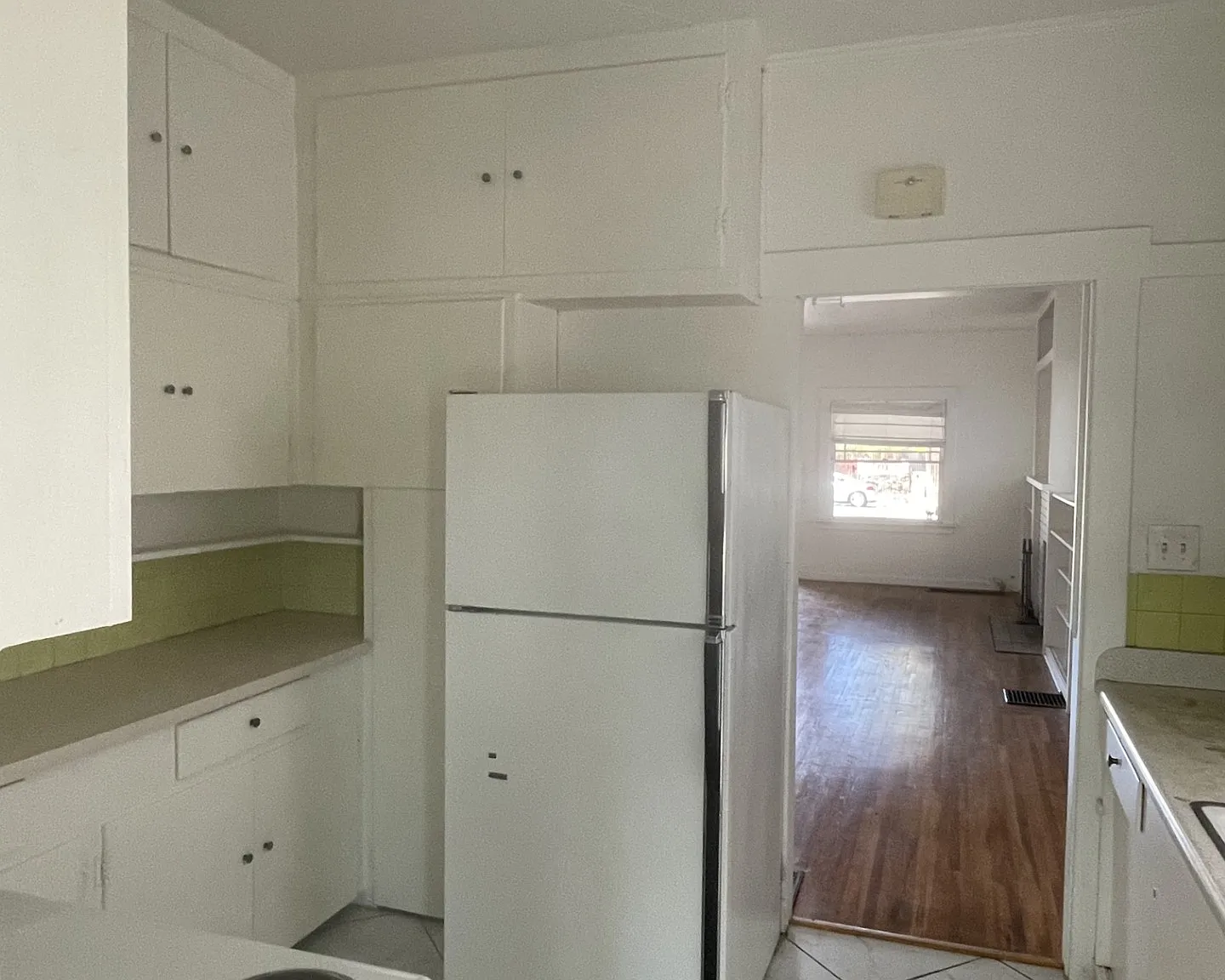 2 bed, 1198 sqft, $1,575 — Photo 2