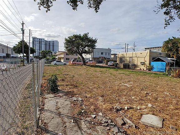 5th image of 33 NW 21st Ave
