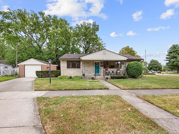 2nd image of 2826 Rockne Dr