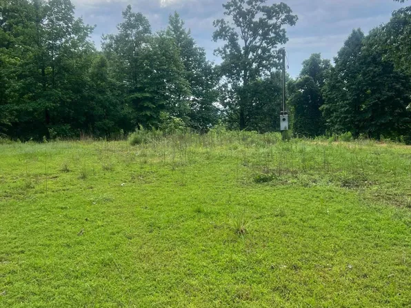 902 County Road 1193, Vinemont, AL 35179