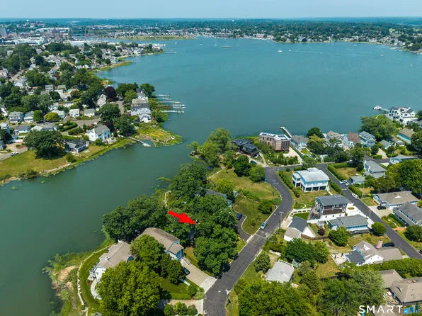 7 Channel Avenue, Norwalk, CT 06854