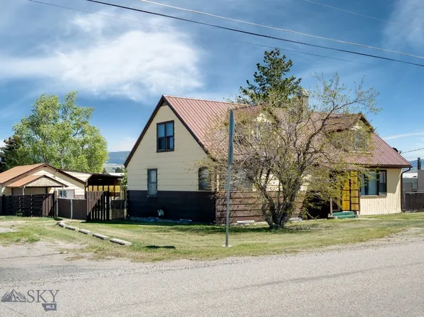 709 Oregon St, Deer Lodge, MT 59722