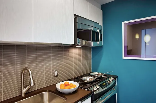 Rented by Level Group | media 20