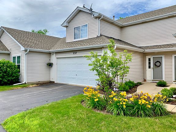 3rd image of 237 Kathryn Ln